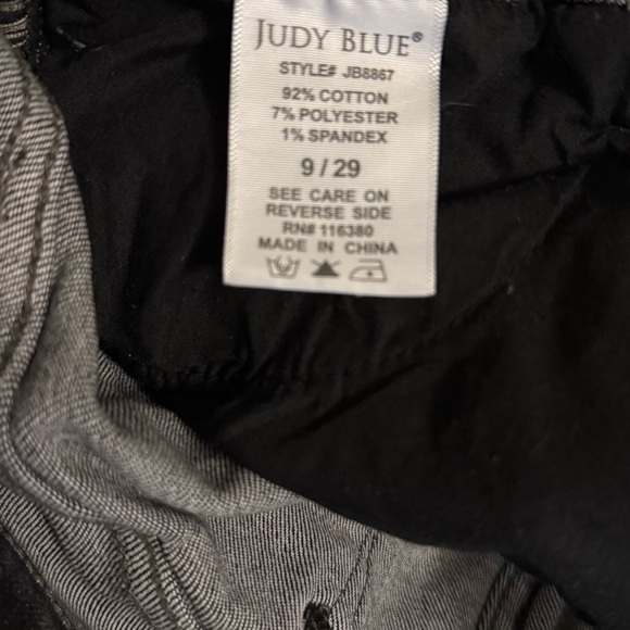 Judy Blue Black Distressed boyfriend fit Jeans - Picture 3 of 9